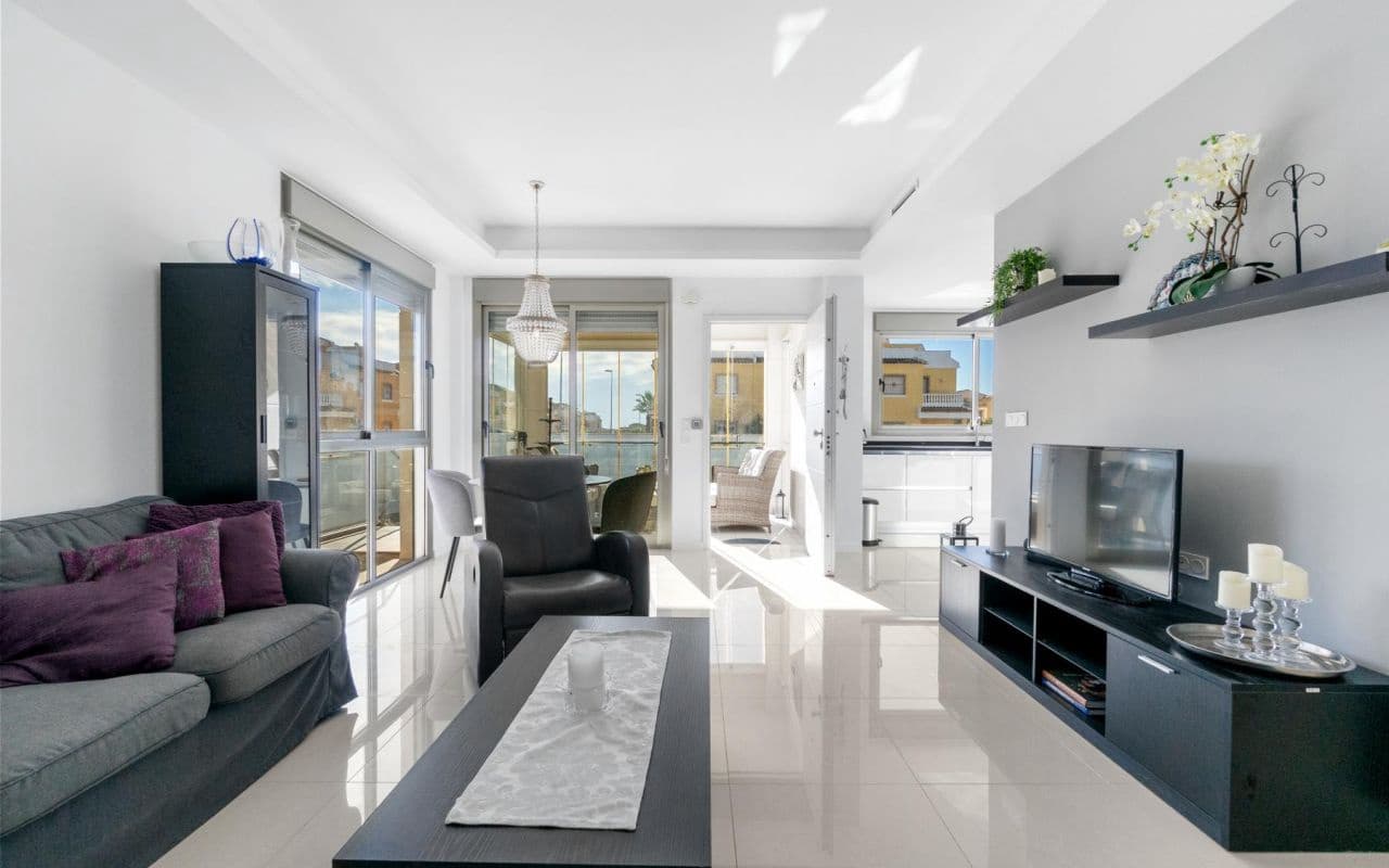 3 bedroom Villa for sale in Dona Pepa with pool - € 489,000 (Ref: 9613072)