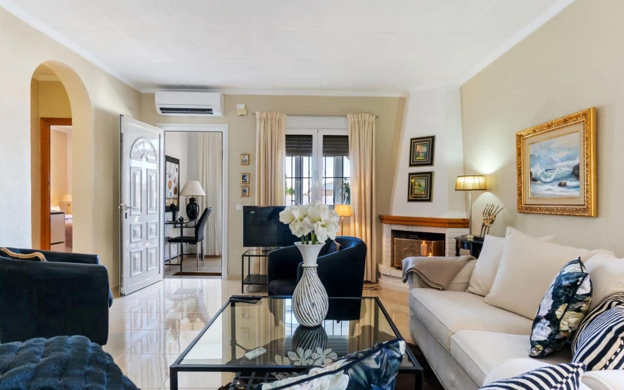 3 sovrum Villa till salu i El Chaparral med pool - 359 000 € (Ref: 9613074)