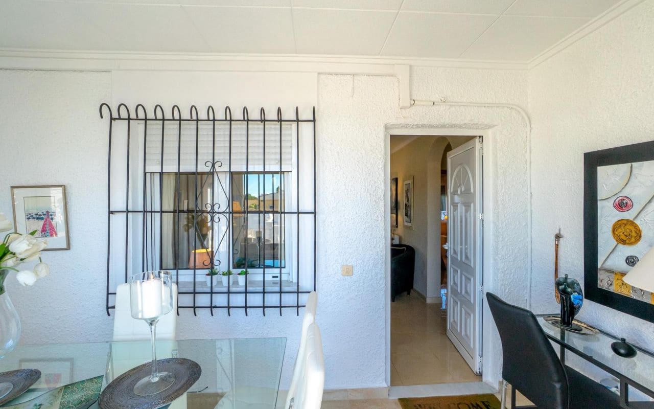 3 sovrum Villa till salu i El Chaparral med pool - 359 000 € (Ref: 9613074)