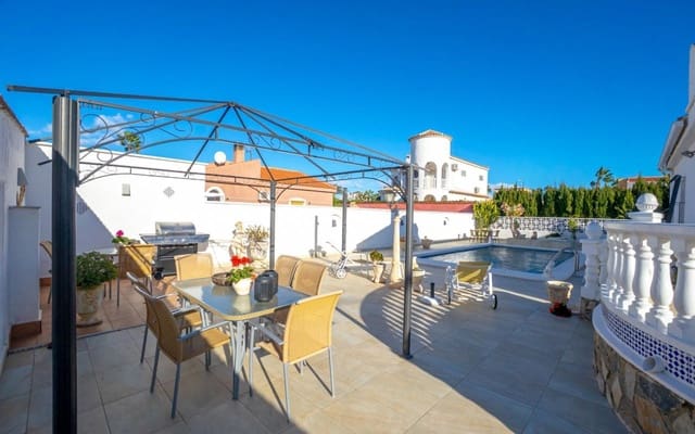 3 sovrum Villa till salu i El Chaparral, Torrevieja med pool - 359 000 € (Ref: 9613074)