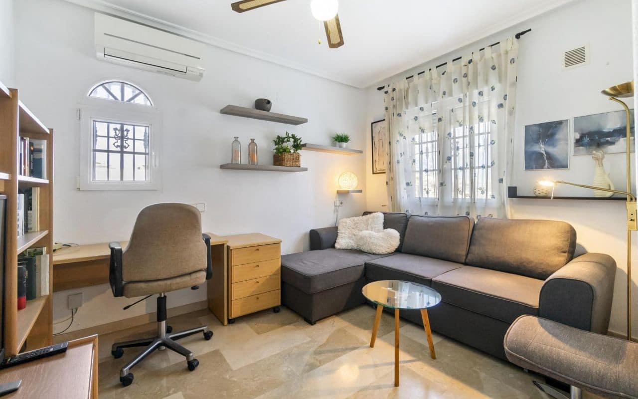 4 bedroom Villa for sale in Los Dolses - € 395,000 (Ref: 9613076)