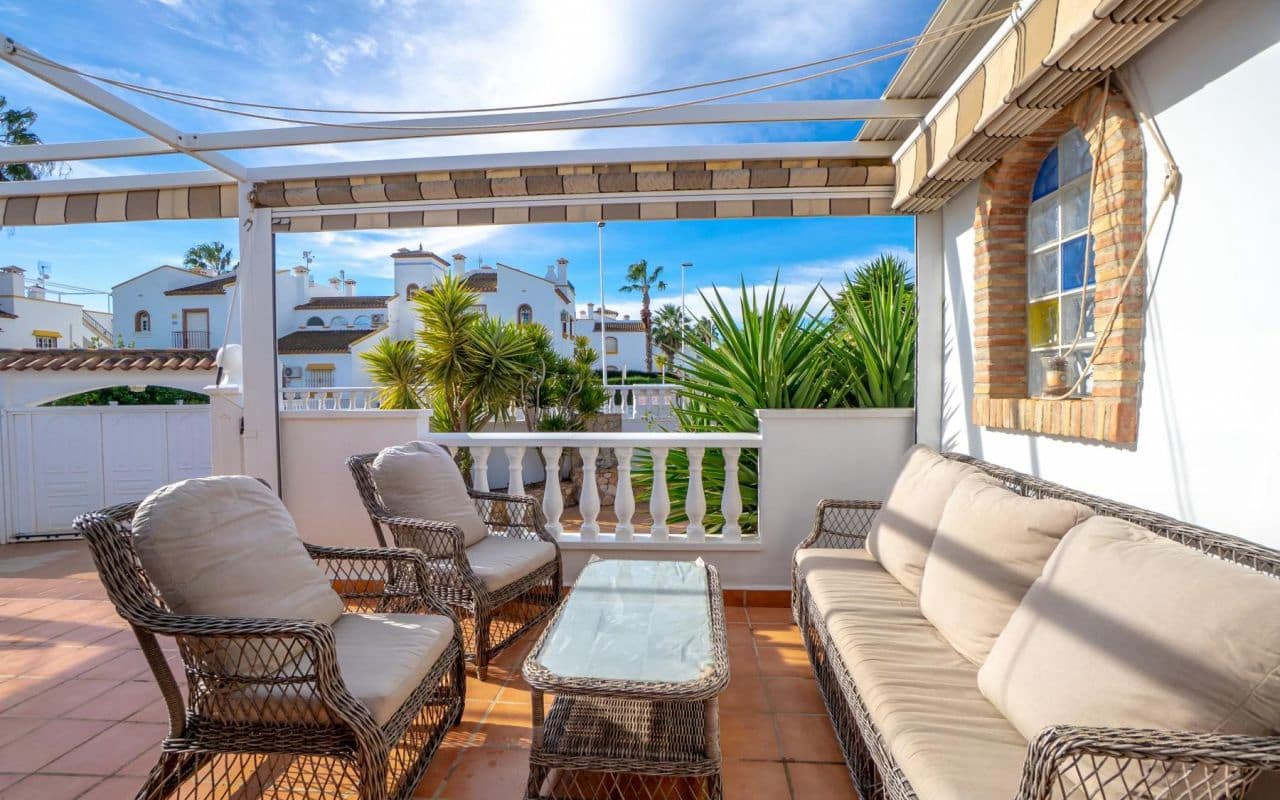 4 bedroom Villa for sale in Los Dolses - € 395,000 (Ref: 9613076)