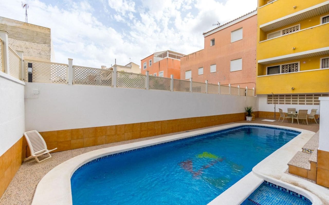 2 bedroom Apartment for sale in Benijofar - € 165,000 (Ref: 9614103)