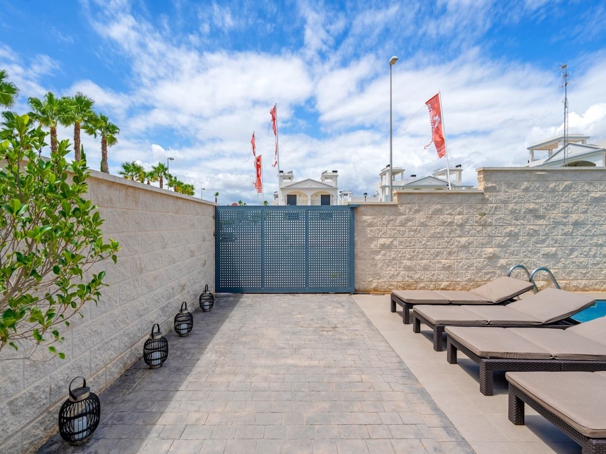 3 soverom Villa til salgs i Ciudad Quesada med svømmebasseng - € 460 000 (Ref: 9614104)