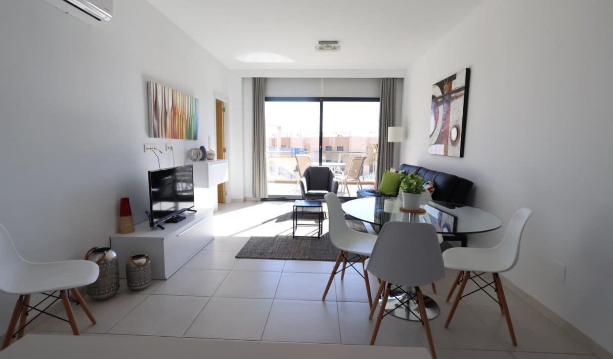 2 bedroom Apartment for sale in La Zenia - € 279,500 (Ref: 9624081)