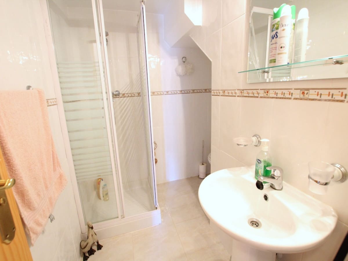 Casa de 3 habitaciones en Daya Vieja en venta - 169.500 € (Ref: 9626606)