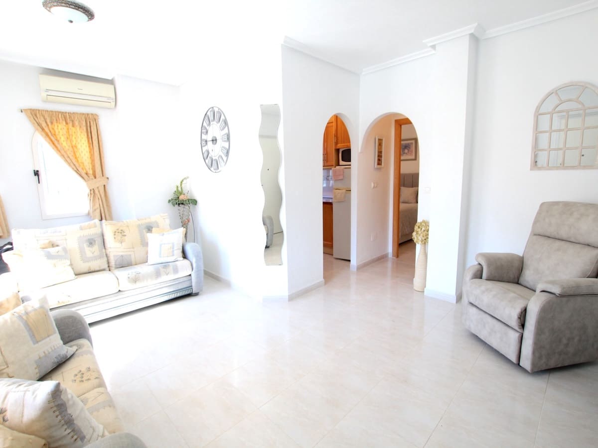 Casa de 3 habitaciones en Daya Vieja en venta - 169.500 € (Ref: 9626606)