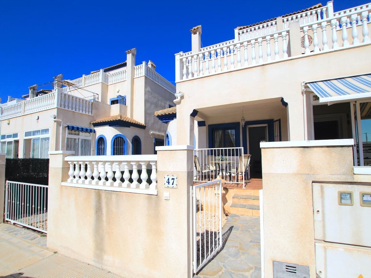 Casa de 3 habitaciones en Daya Vieja en venta - 169.500 € (Ref: 9626606)