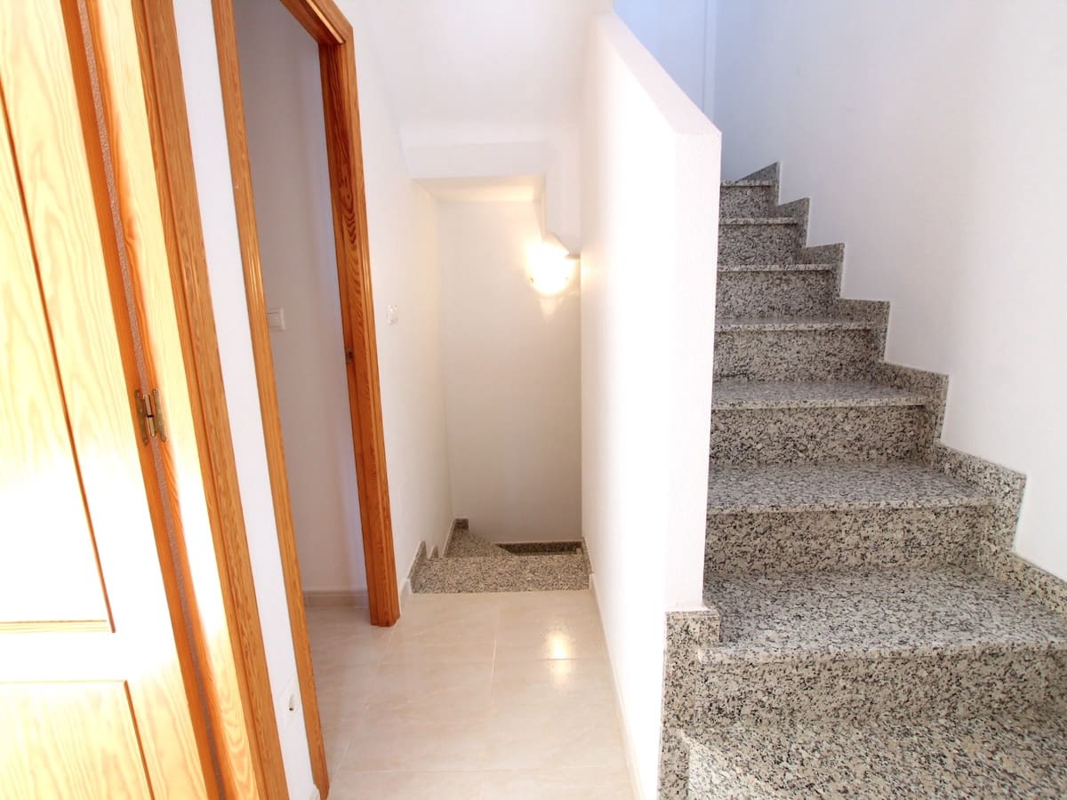 Casa de 3 habitaciones en Daya Vieja en venta - 169.500 € (Ref: 9626606)