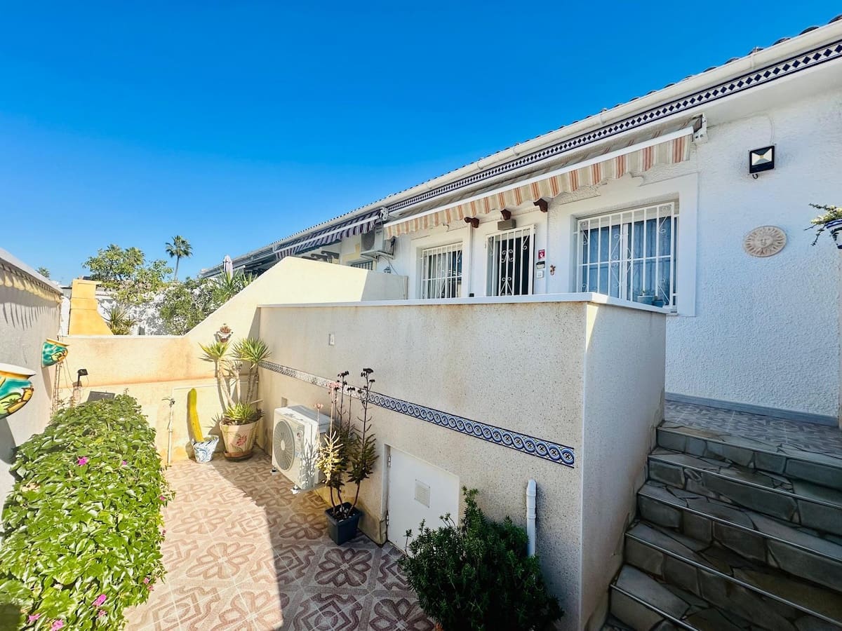 2 soverom Hus til salgs i Ciudad Quesada - € 149 500 (Ref: 9626607)