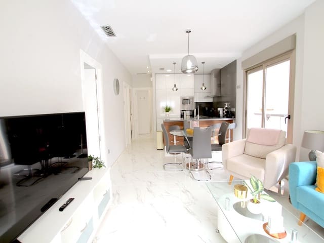 3 Zimmer Villa zu verkaufen in Villamartin, Orihuela mit Pool - 365.000 € (Ref: 9649879)