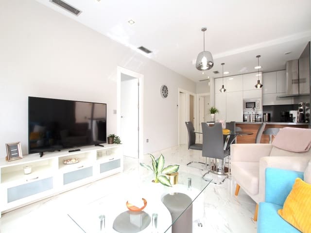 3 Zimmer Villa zu verkaufen in Villamartin, Orihuela mit Pool - 365.000 € (Ref: 9649879)