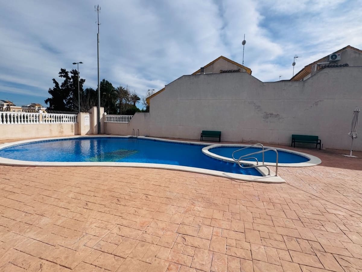 Casa de 3 habitaciones en Daya Nueva en venta - 159.950 € (Ref: 9652279)