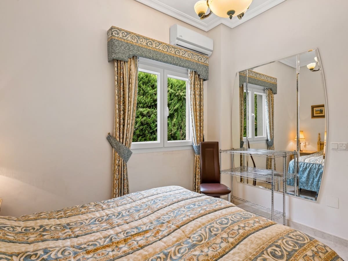 4 slaapkamer Villa te koop in Dona Pepa met zwembad - € 750.000 (Ref: 9656510)