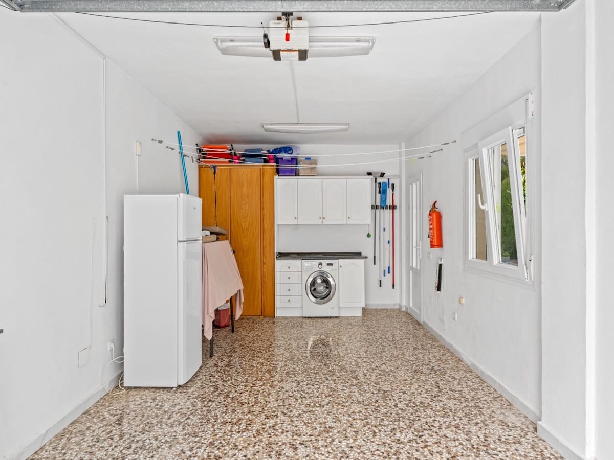 4 slaapkamer Villa te koop in Dona Pepa met zwembad - € 750.000 (Ref: 9656510)