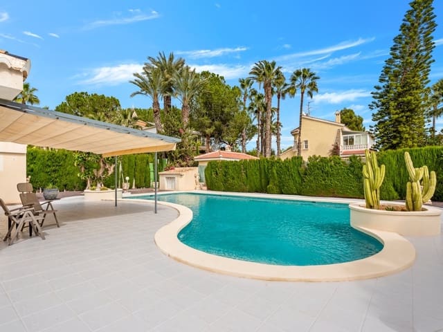 4 slaapkamer Villa te koop in Doña Pepa, Rojales met zwembad - € 750.000 (Ref: 9656510)