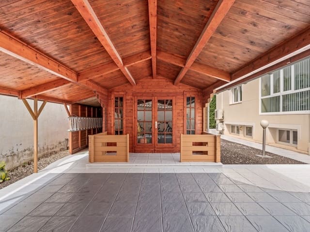 4 slaapkamer Villa te koop in Doña Pepa, Rojales met zwembad - € 750.000 (Ref: 9656510)