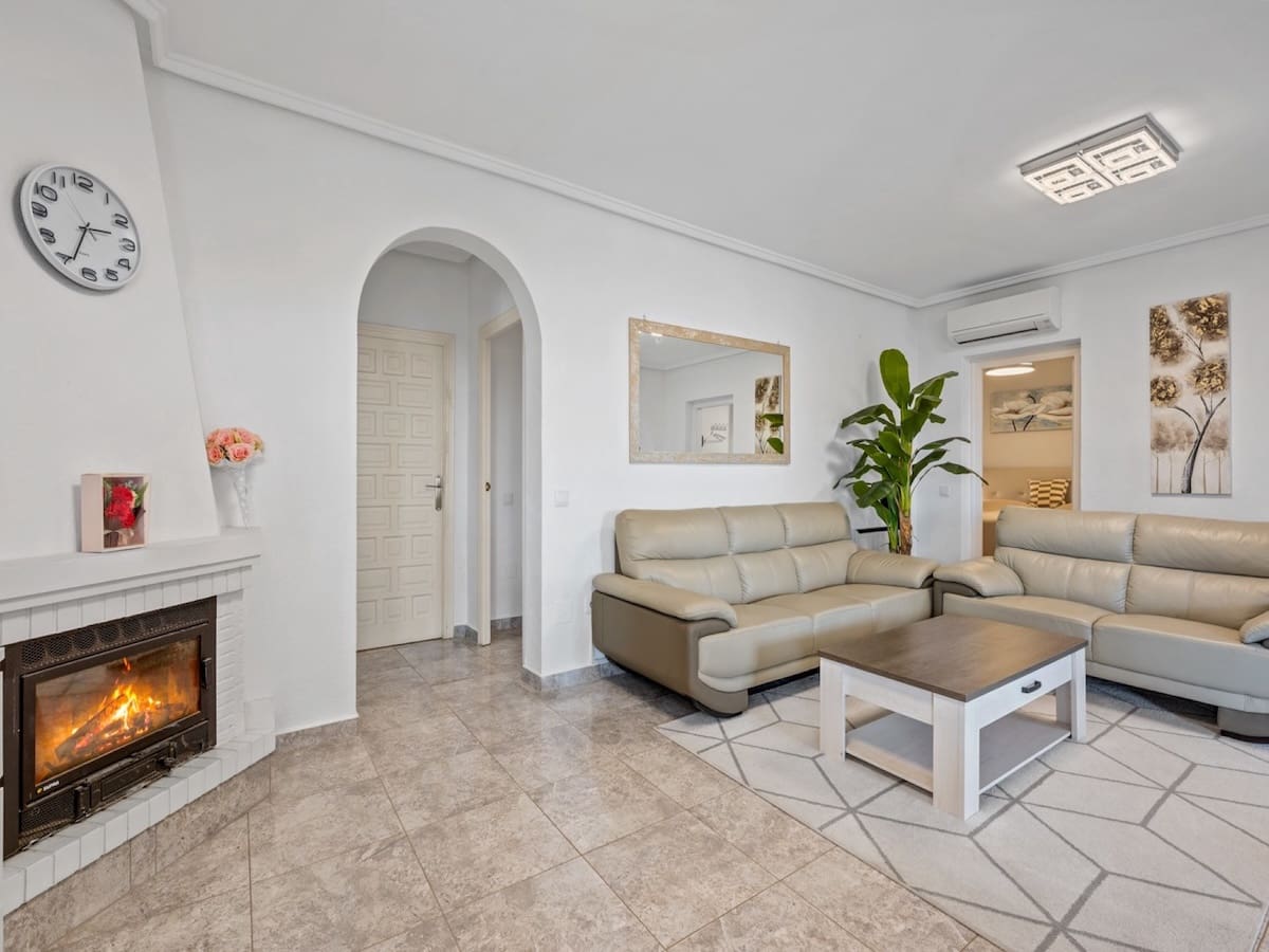 5 quarto Moradia para venda em Ciudad Quesada com piscina - 639 000 € (Ref: 9667101)