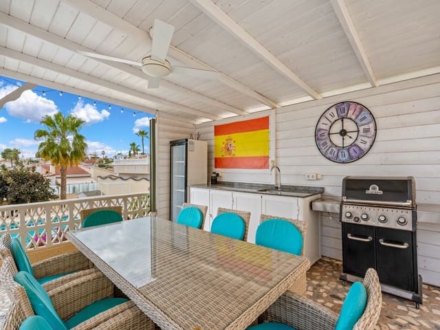 5 quarto Moradia para venda em Ciudad Quesada, Rojales com piscina - 639 000 € (Ref: 9667101)