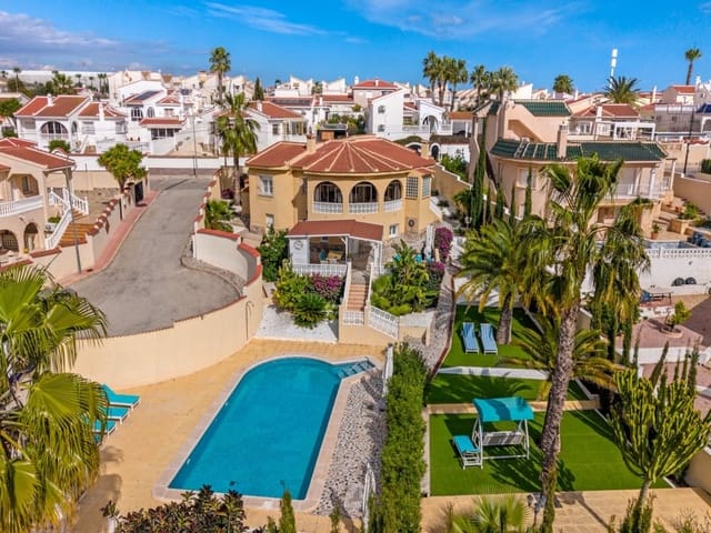 5 quarto Moradia para venda em Ciudad Quesada, Rojales com piscina - 639 000 € (Ref: 9667101)