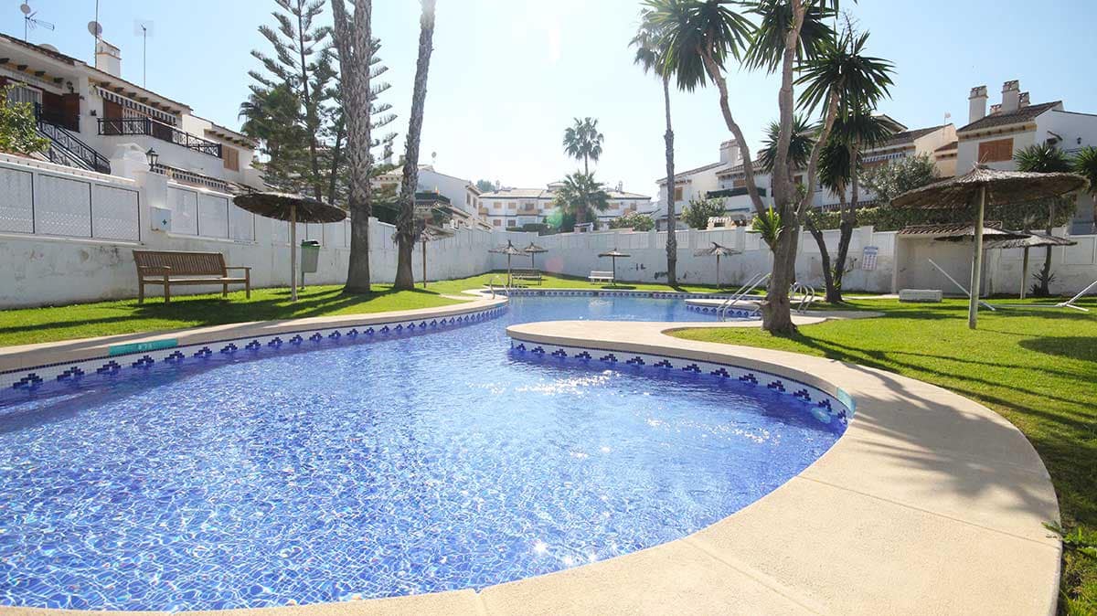 2 quarto Casa em Banda para venda em Pilar de la Horadada - 235 000 € (Ref: 9676325)