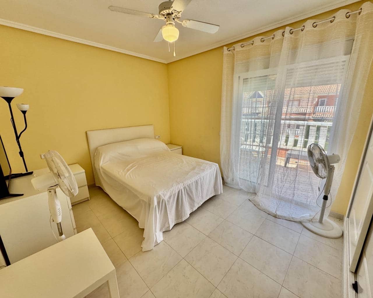 3 slaapkamer Huis te koop in Dona Pepa - € 249.995 (Ref: 9715377)