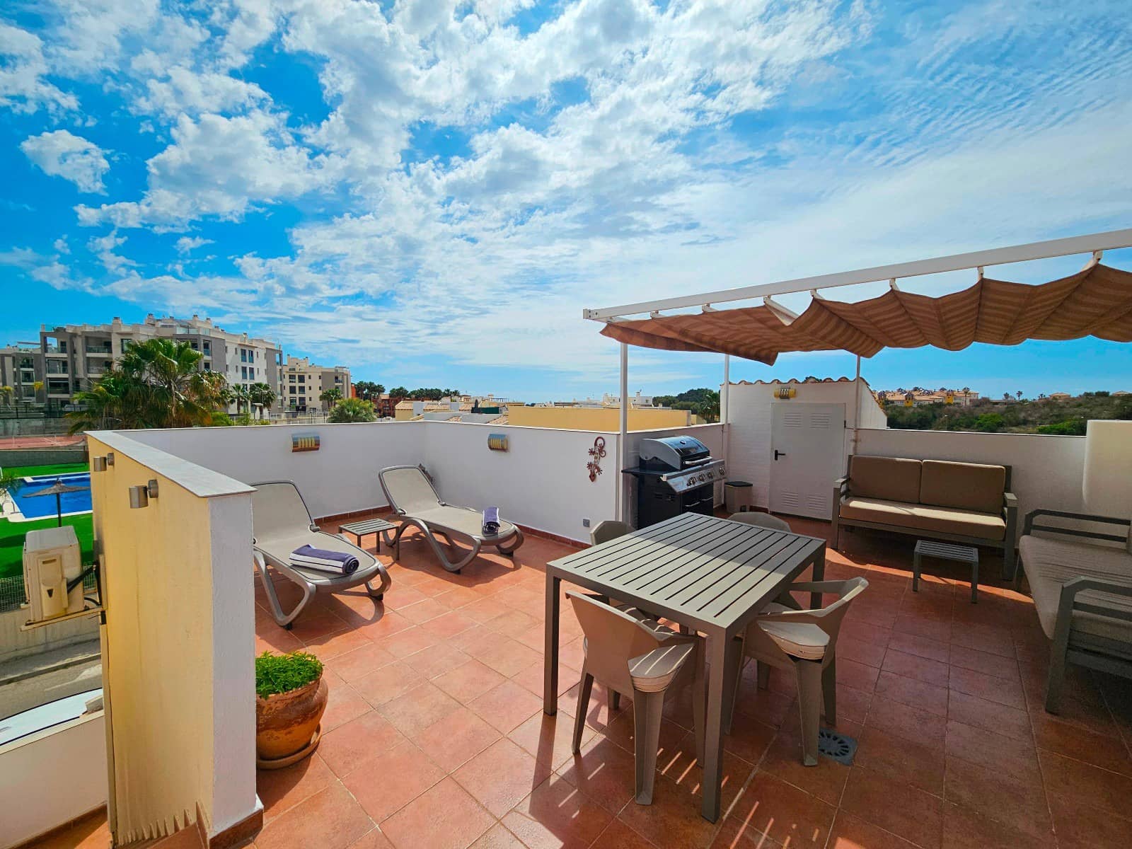 2 bedroom Apartment for sale in Villamartin - € 199,000 (Ref: 9720603)