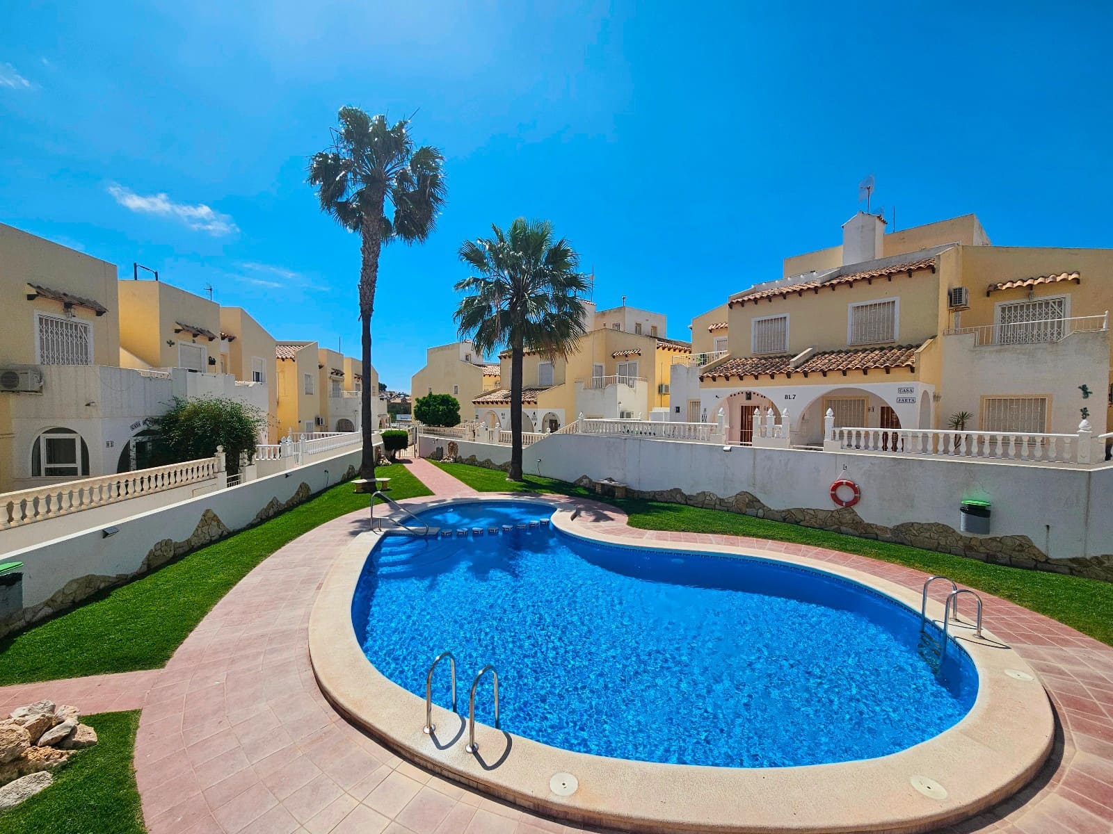 2 bedroom Apartment for sale in Villamartin - € 199,000 (Ref: 9720603)