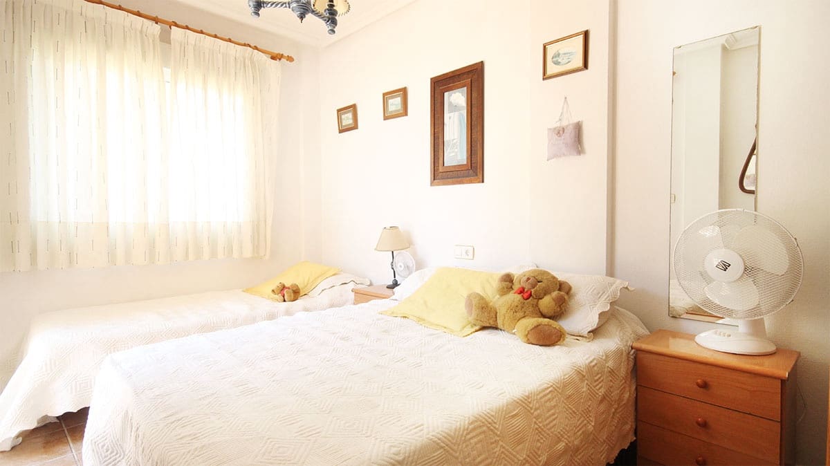 4 camera da letto Villa in vendita in Orihuela Costa con piscina - 345.000 € (Rif: 9720727)