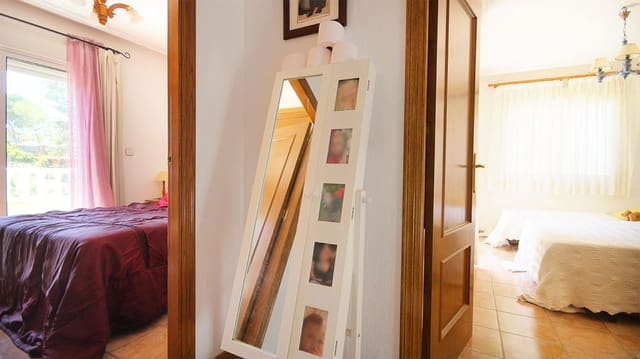 Chalet de 4 habitaciones en Las Filipinas en venta con piscina - 345.000 € (Ref: 9720727)