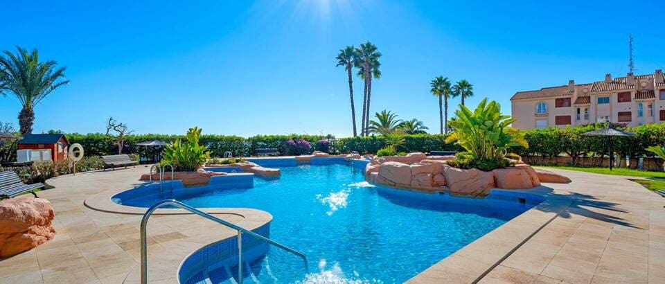 2 bedroom Apartment for sale in Cabo Roig - € 359,990 (Ref: 9723539)