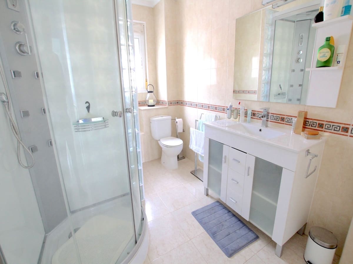 3 makuuhuone Omakotitalo myytävänä paikassa Dona Pepa - 239 950 € (Ref: 9730726)