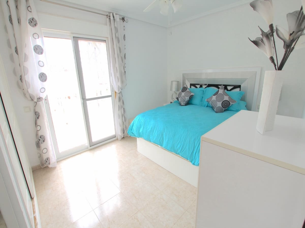 3 makuuhuone Omakotitalo myytävänä paikassa Dona Pepa - 239 950 € (Ref: 9730726)