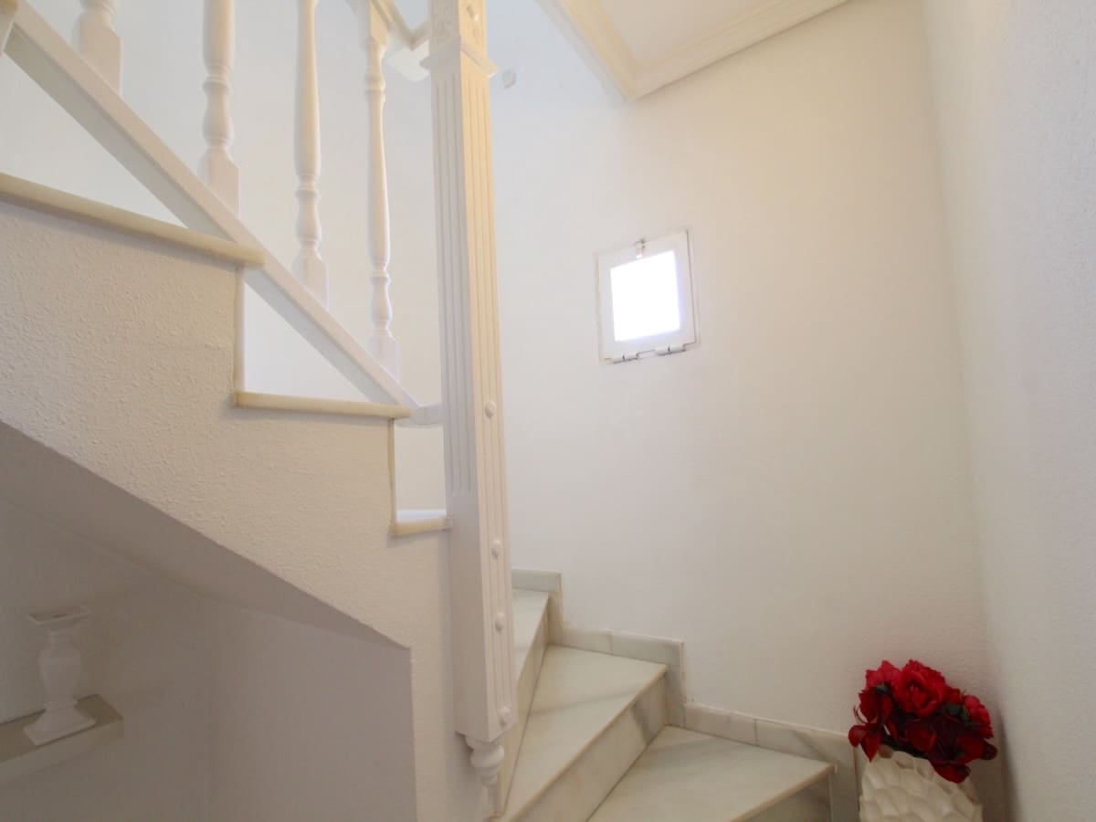 3 slaapkamer Appartement te koop in La Zenia - € 185.000 (Ref: 9733781)