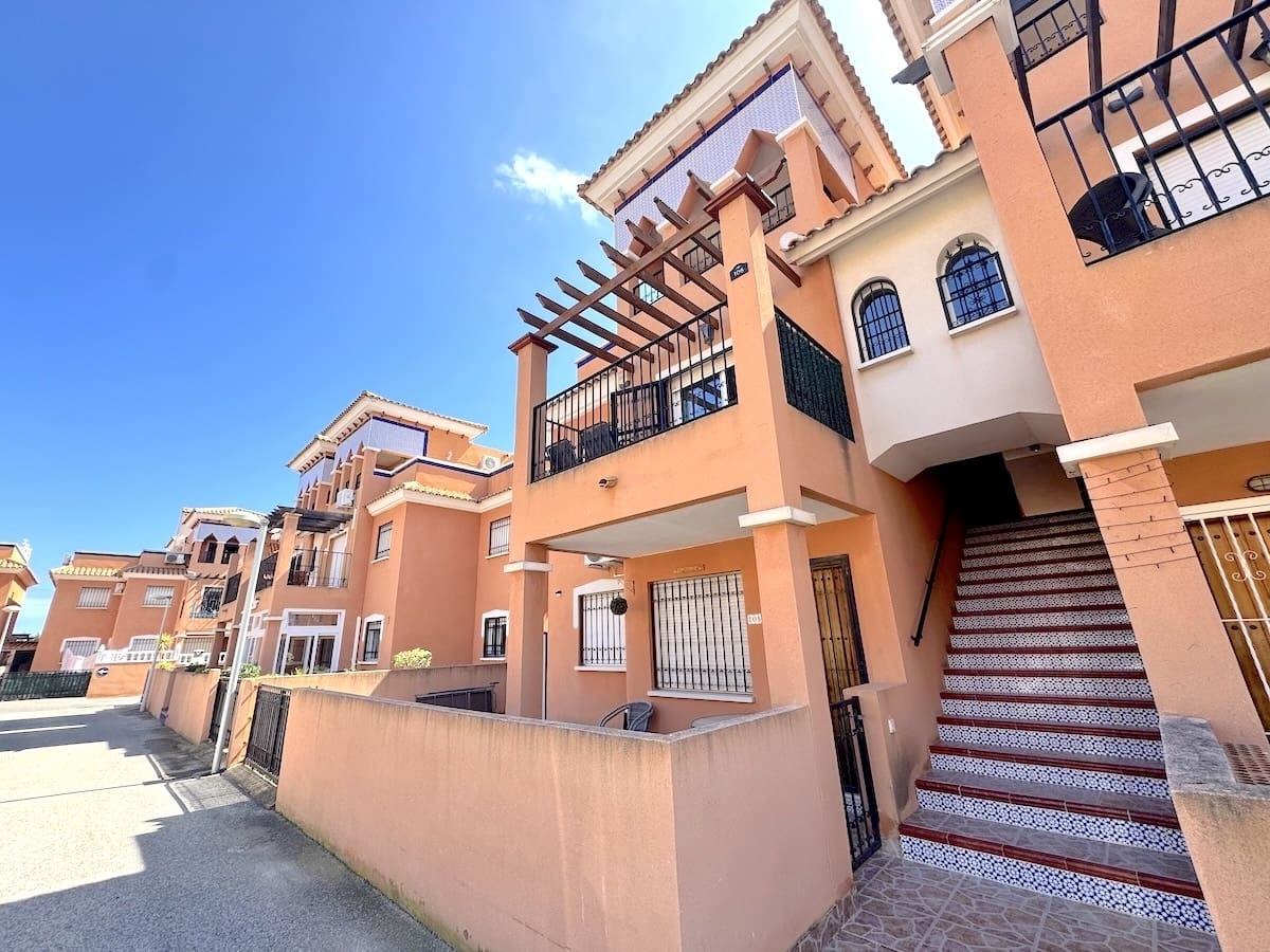 3 bedroom Apartment for sale in Playa Flamenca - € 169,500 (Ref: 9736185)