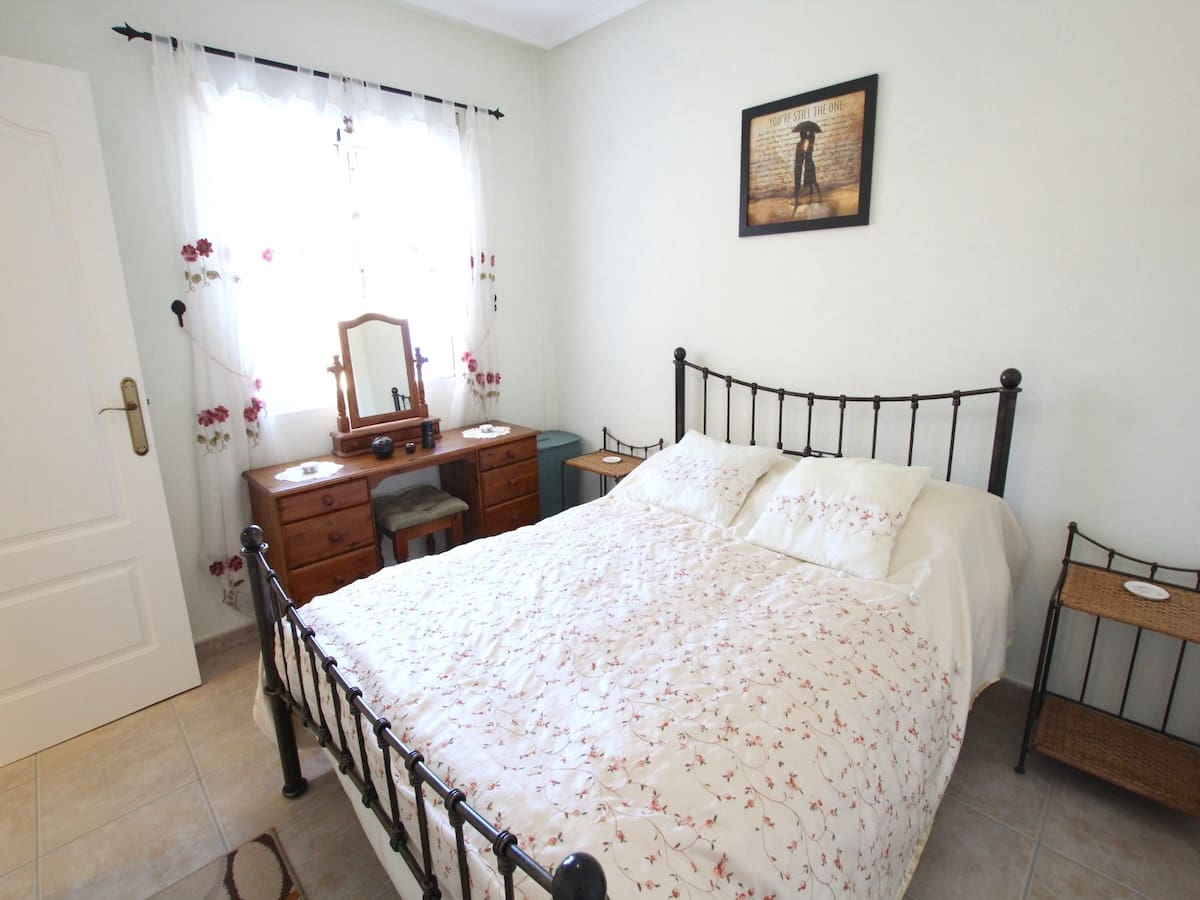 3 soveværelse Villa til salg i Lo Crispin med swimmingpool - € 315.000 (Ref: 9737138)