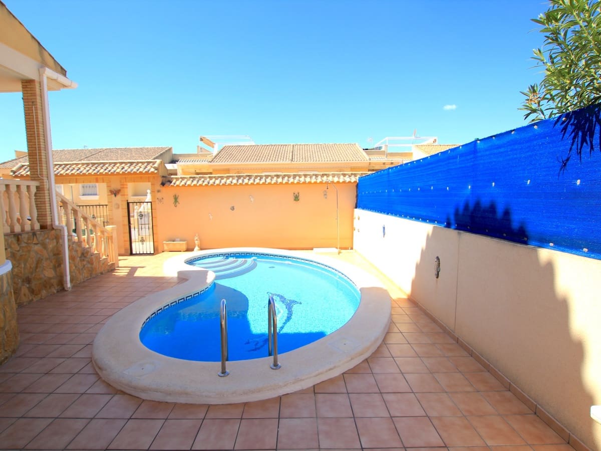 3 soveværelse Villa til salg i Lo Crispin med swimmingpool - € 315.000 (Ref: 9737138)