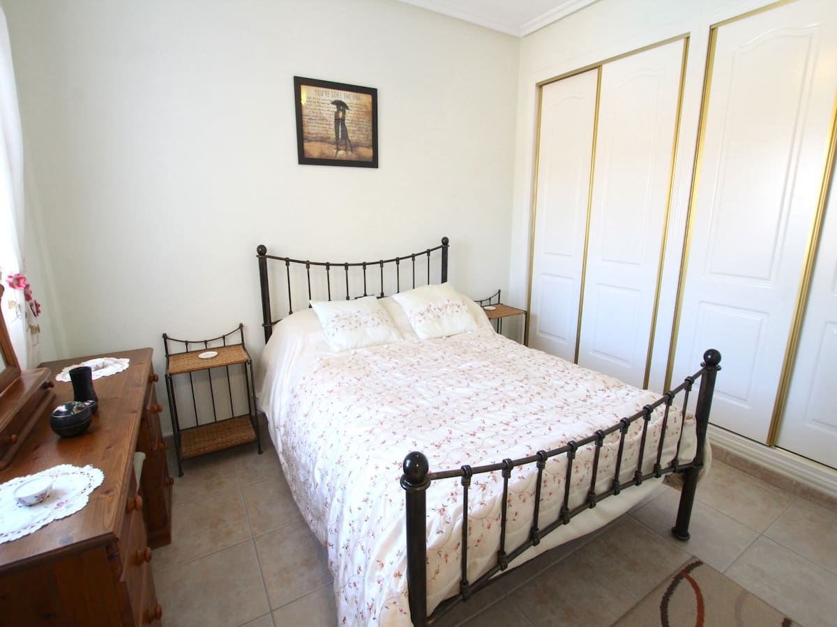 3 soveværelse Villa til salg i Lo Crispin med swimmingpool - € 315.000 (Ref: 9737138)