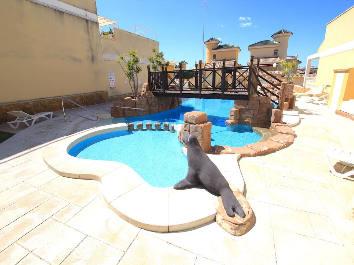 3 soveværelse Villa til salg i Lo Crispin med swimmingpool - € 315.000 (Ref: 9737138)