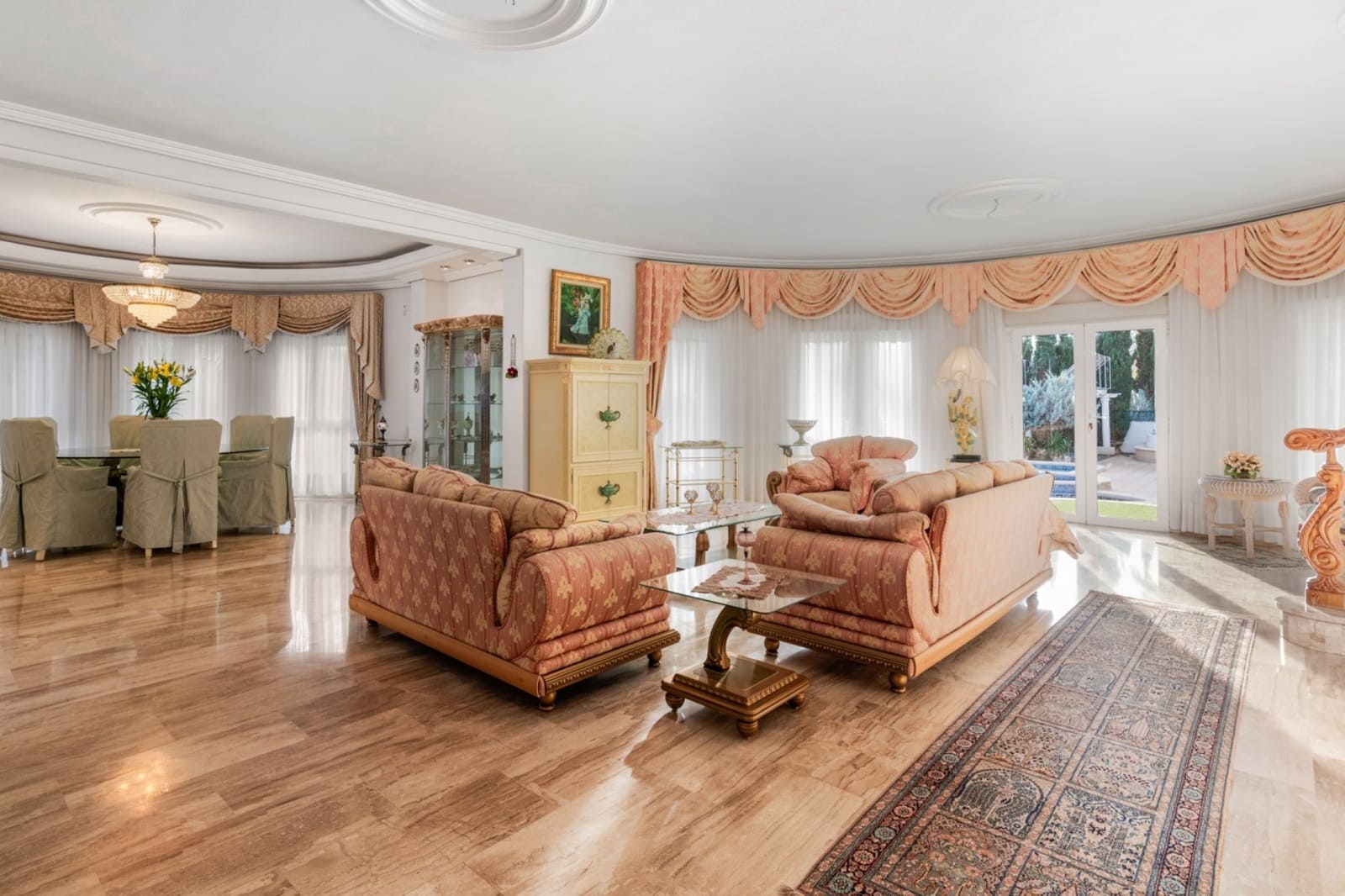 5 bedroom Villa for sale in Dona Pepa with pool - € 800,000 (Ref: 9737218)