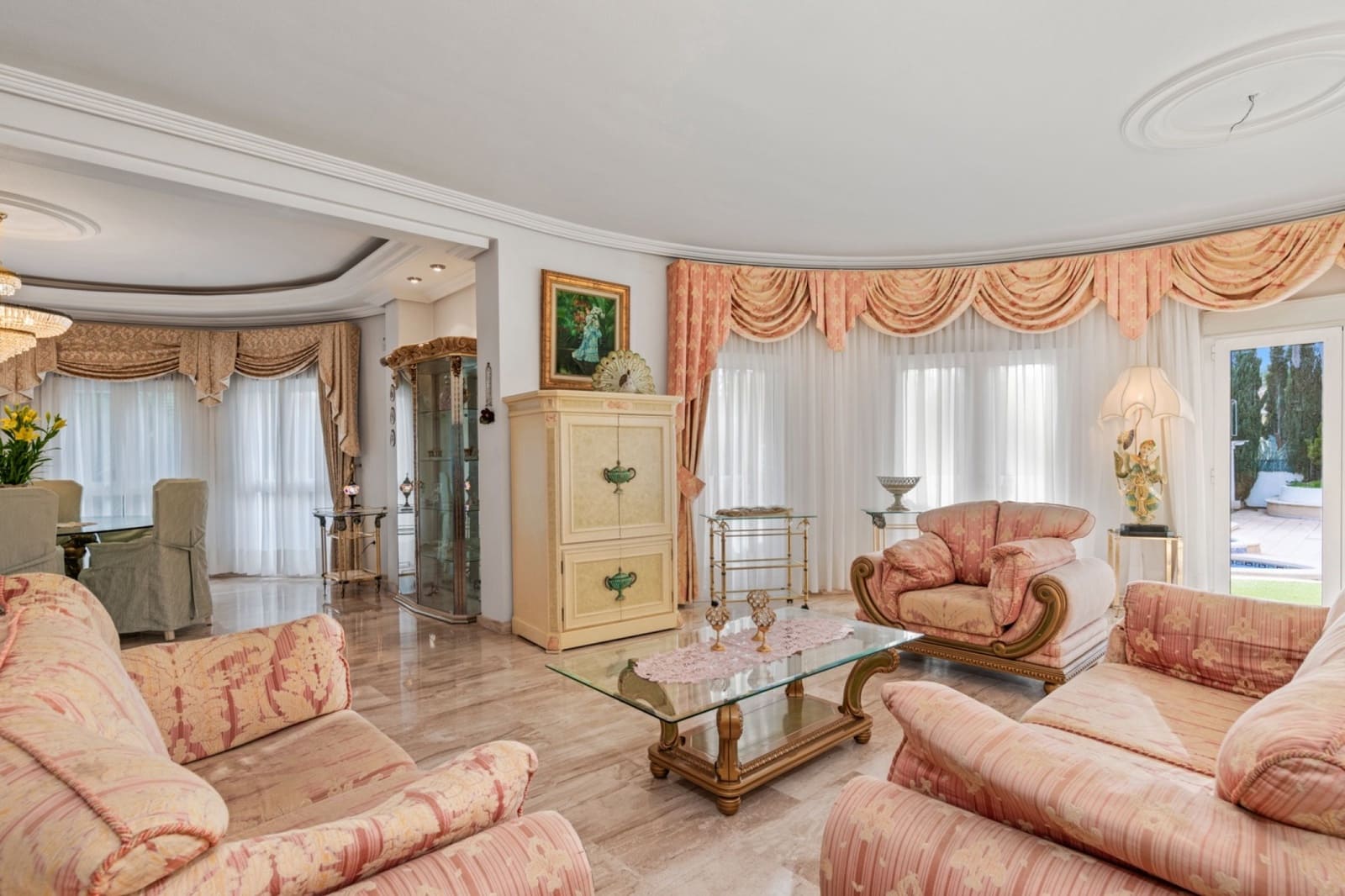 5 bedroom Villa for sale in Dona Pepa with pool - € 800,000 (Ref: 9737218)