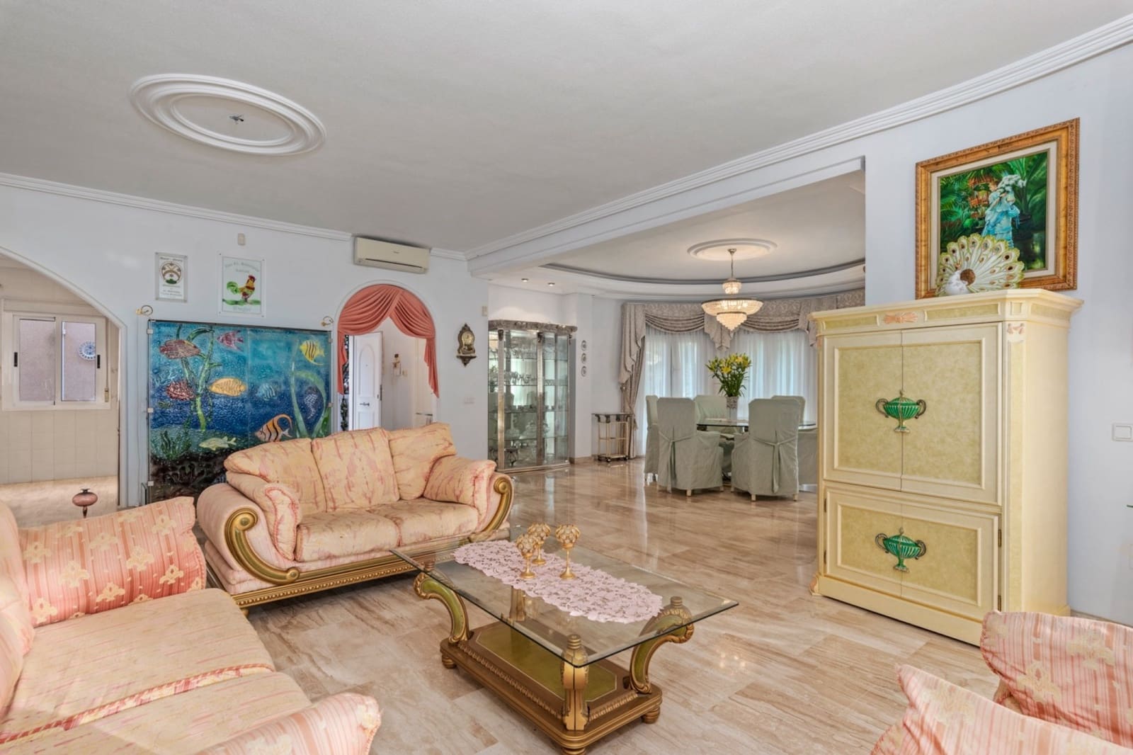 5 bedroom Villa for sale in Dona Pepa with pool - € 800,000 (Ref: 9737218)