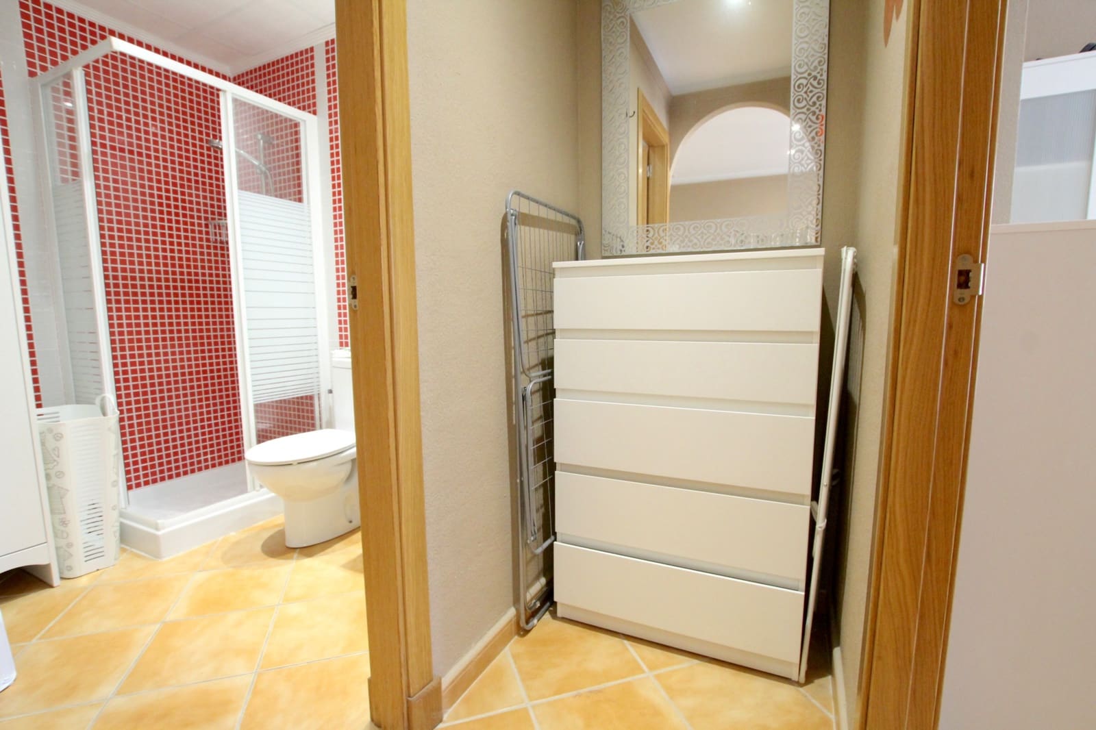 2 bedroom Apartment for sale in Los Palacios - € 92,500 (Ref: 9740216)