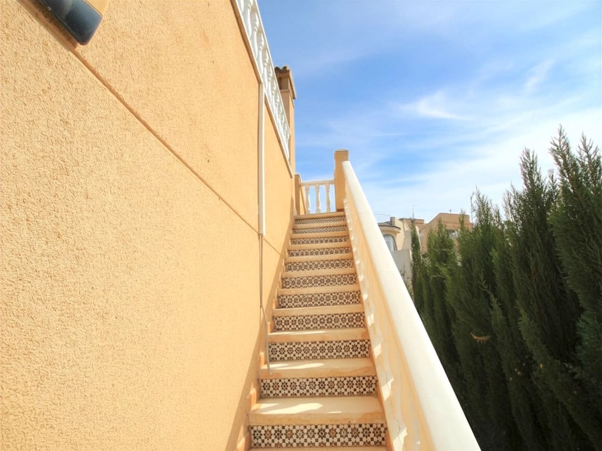 2 chambre Villa/Maison à vendre à Ciudad Quesada avec piscine - 279 500 € (Ref: 9761301)