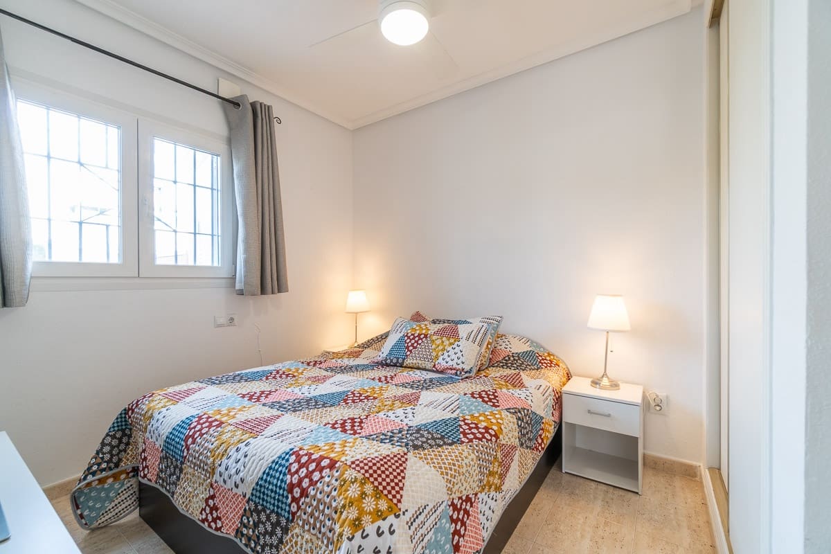 3 bedroom Apartment for sale in Playa Flamenca - € 279,000 (Ref: 9778896)