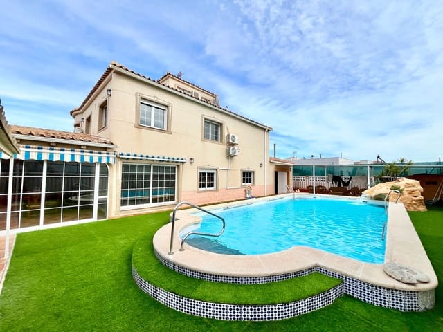 5 camera da letto Villa in vendita in El Chaparral, Torrevieja con piscina - 645.000 € (Rif: 9794933)