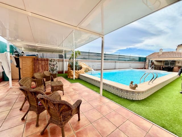5 camera da letto Villa in vendita in El Chaparral, Torrevieja con piscina - 645.000 € (Rif: 9794933)