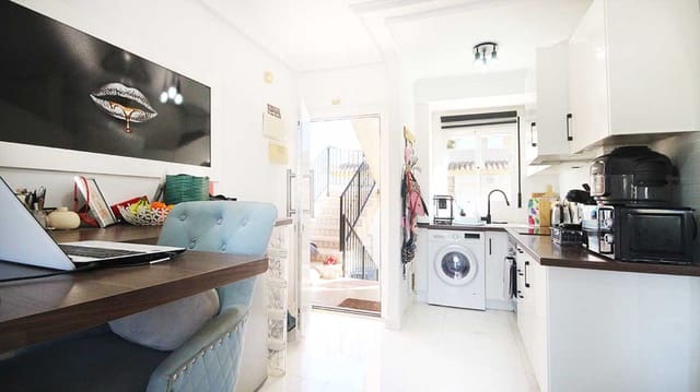 2 makuuhuone Huoneisto myytävänä paikassa Las Filipinas - 159 950 € (Ref: 9798378)