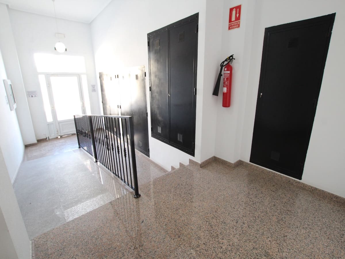 2 bedroom Apartment for sale in Formentera del Segura - € 110,000 (Ref: 9802878)