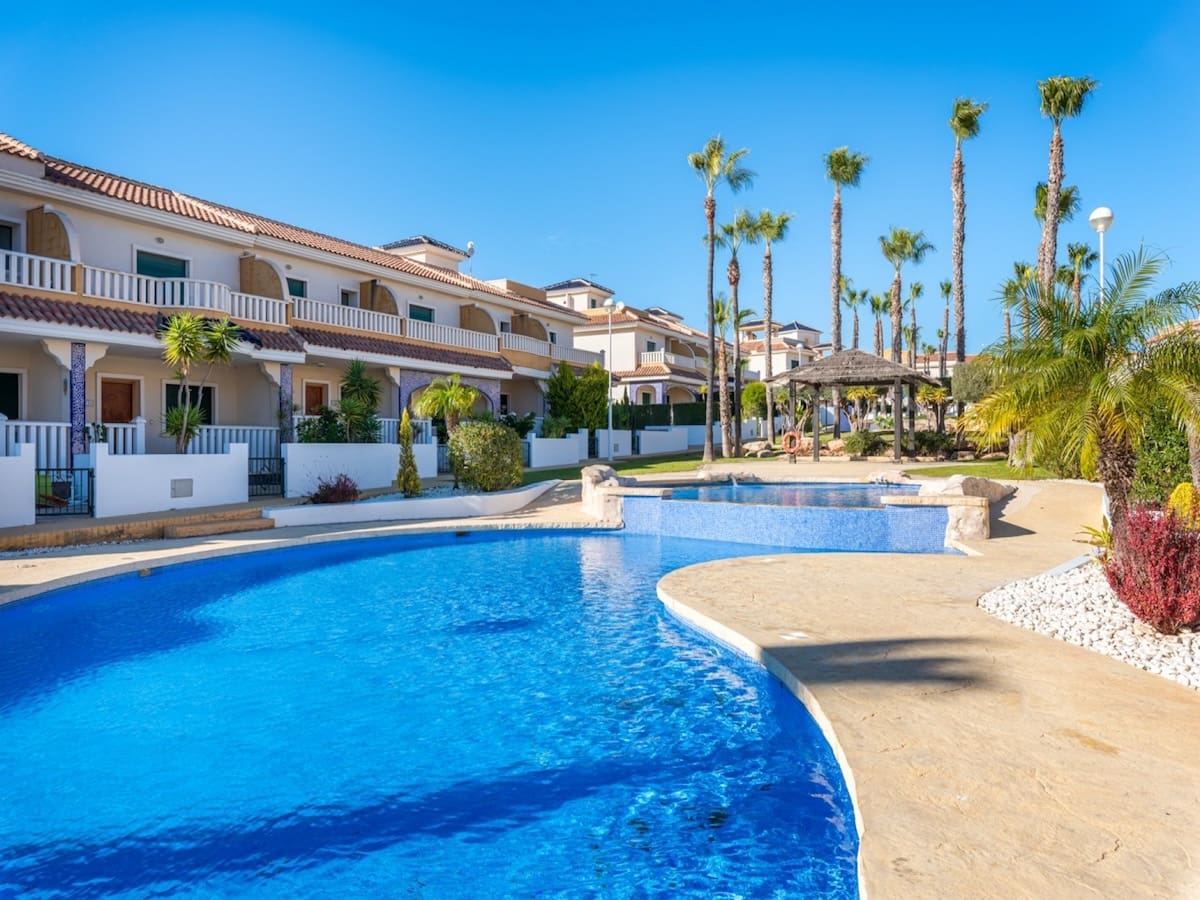 2 Zimmer Apartment zu verkaufen in Dona Pepa - 229.000 € (Ref: 9804863)